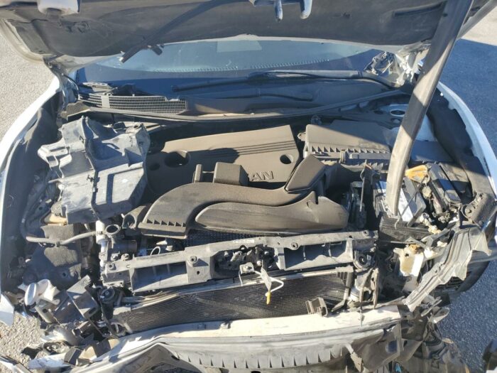 2016 Nissan Altima - Imagen 4