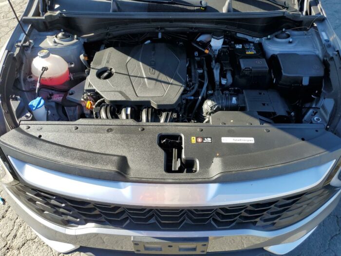 2023 Kia Sportage Lx - Image 3