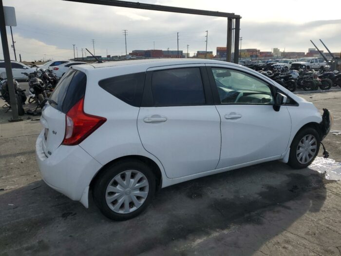 2015 Nissan Versa - Image 2