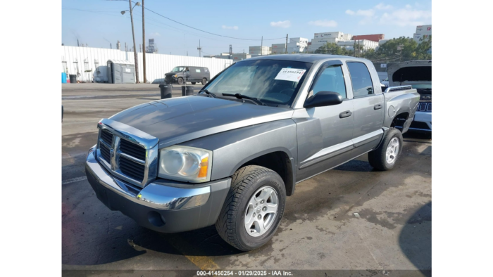 2005 Dodge Dakota Slt - Image 2