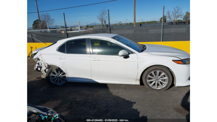 2018 Toyota Camry - Image 4