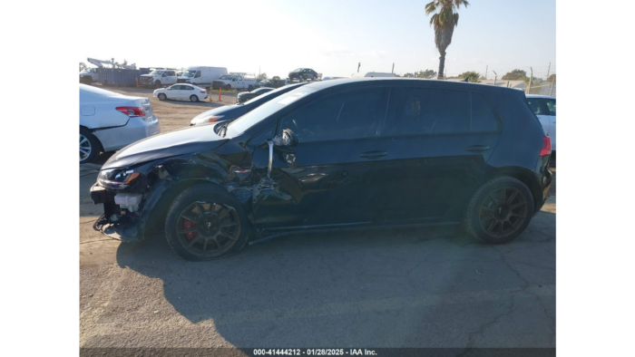 2017 Volkswagen Golf Gti - Image 4