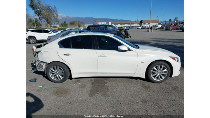 2016 Infiniti Q50 - Image 3