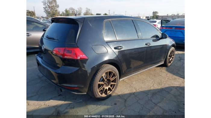 2017 Volkswagen Golf Gti - Image 2
