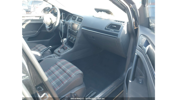 2017 Volkswagen Golf Gti - Image 7
