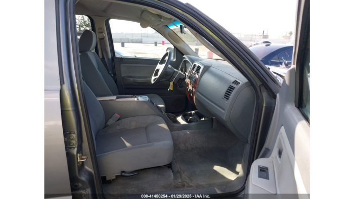 2005 Dodge Dakota Slt - Image 5