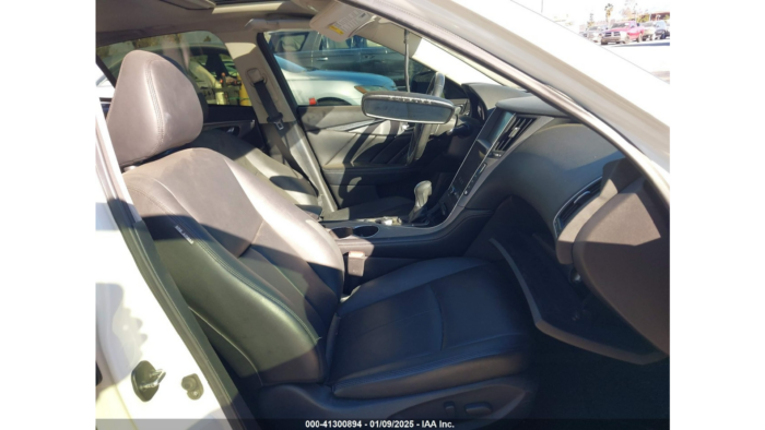2016 Infiniti Q50 - Image 5