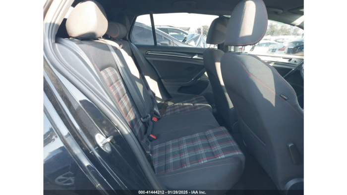 2017 Volkswagen Golf Gti - Image 8