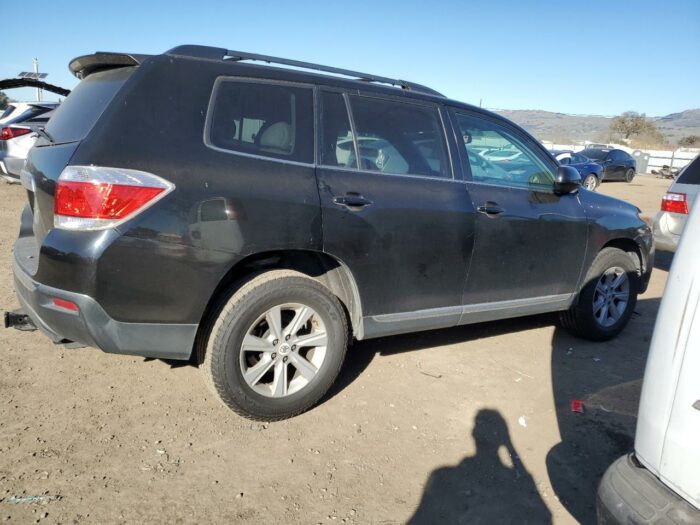 2011 Toyota Highlander - Image 3