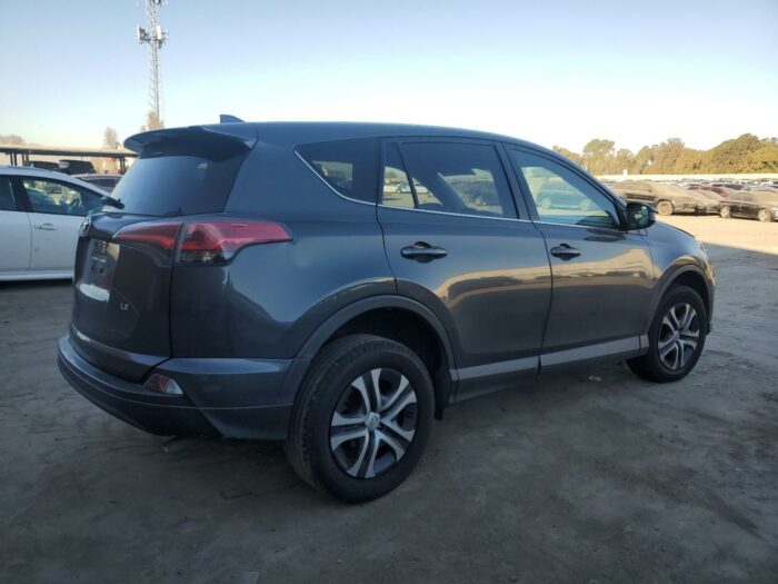 2018 Toyota Rav4 Le - Image 3
