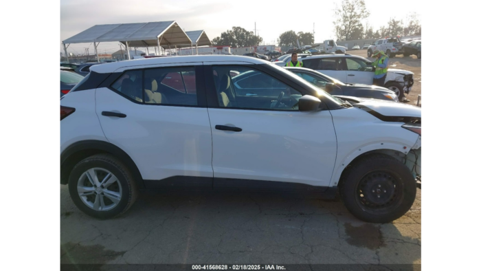 2021 Nissan Kicks S - Image 3