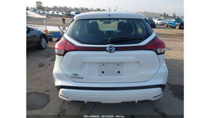 2021 Nissan Kicks S - Image 5