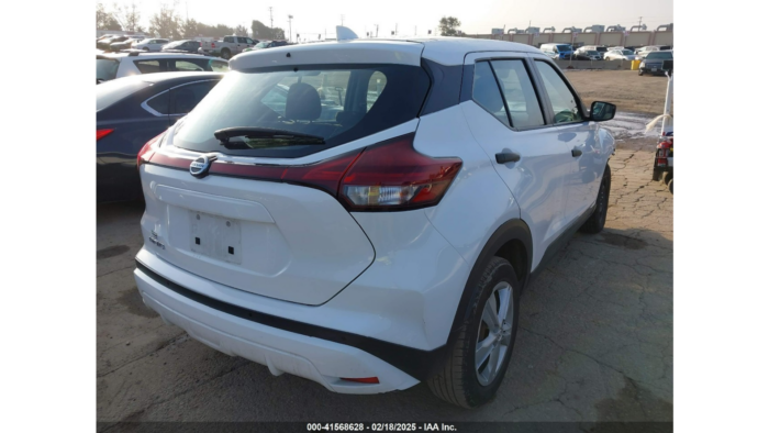 2021 Nissan Kicks S - Image 2