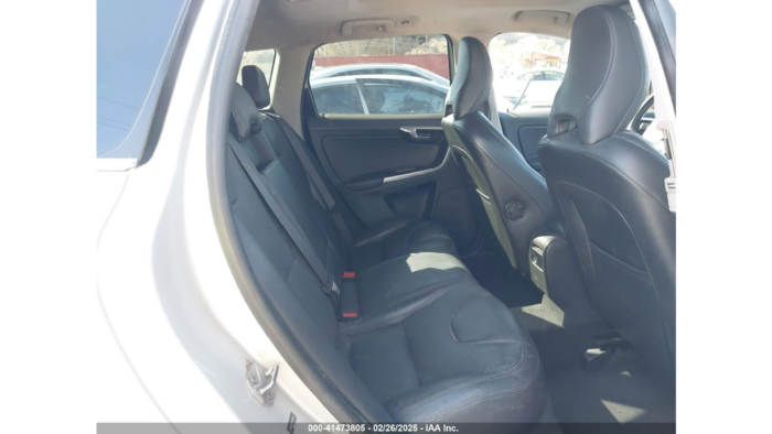2014 Volvo XC60 - Image 6
