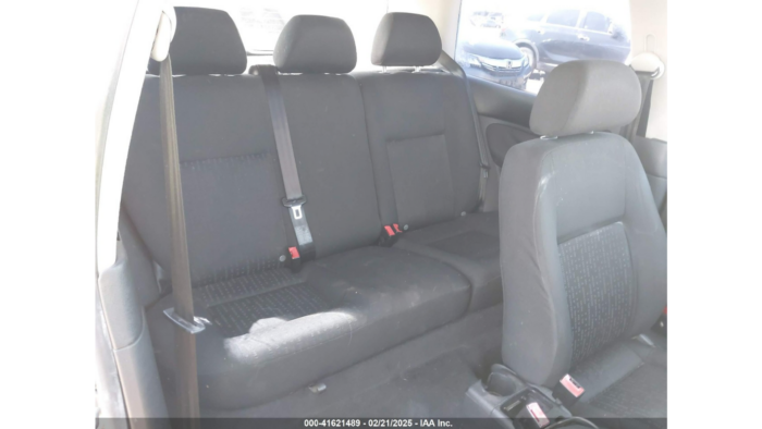 2004 Volkswagen Golf Gl - Image 10