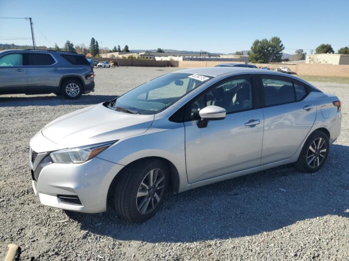 2020 Nissan Versa Sv
