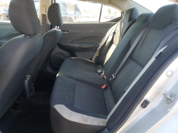 2020 Nissan Versa Sv - Image 8