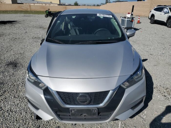 2020 Nissan Versa Sv - Image 2