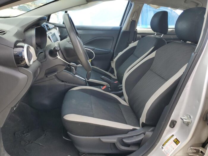 2020 Nissan Versa Sv - Image 7