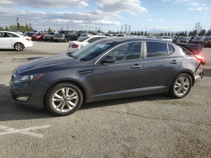 2011 Kia Optima Ex - Image 2