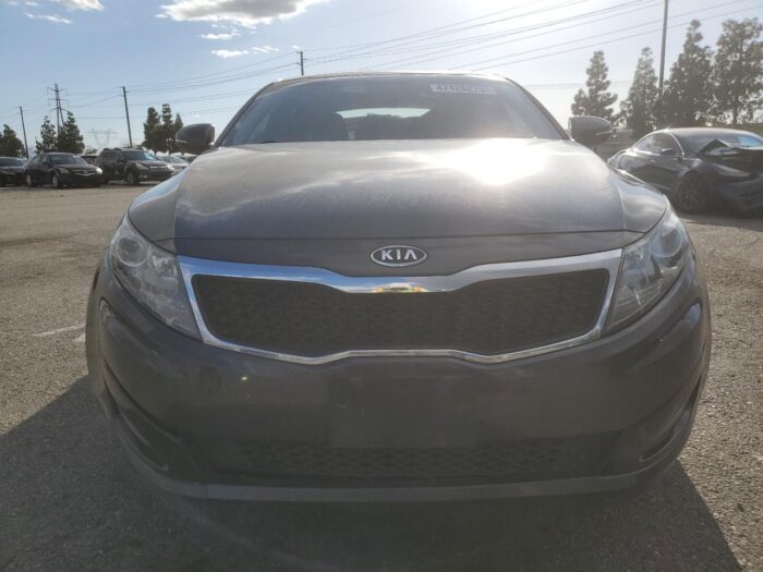 2011 Kia Optima Ex - Image 3
