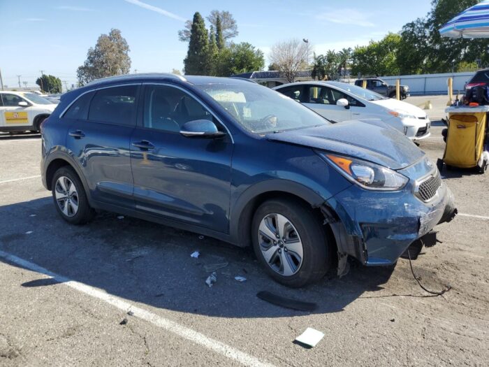 2019 Kia Niro Ex - Image 2