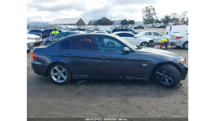 2006 Bmw 325I - Image 4