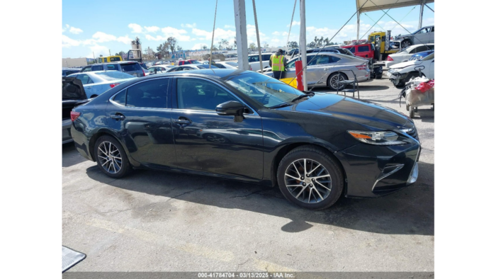 2016 Lexus Es 350 - Image 3