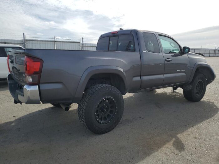 2019 Toyota Tacoma - Image 2