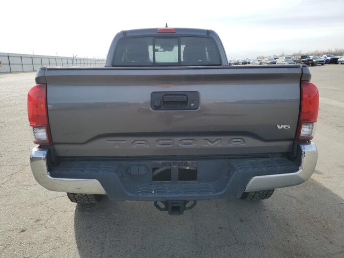 2019 Toyota Tacoma - Image 3