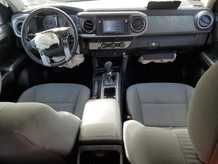 2019 Toyota Tacoma - Image 5