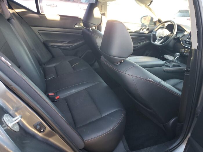 2019 Nissan Altima Sr - Imagen 6