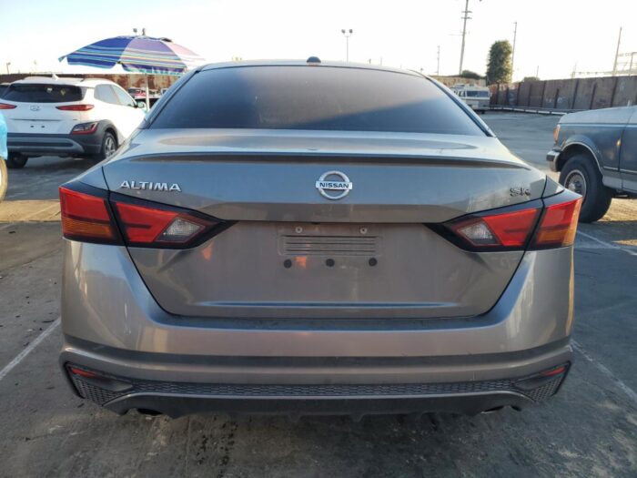 2019 Nissan Altima Sr - Imagen 3