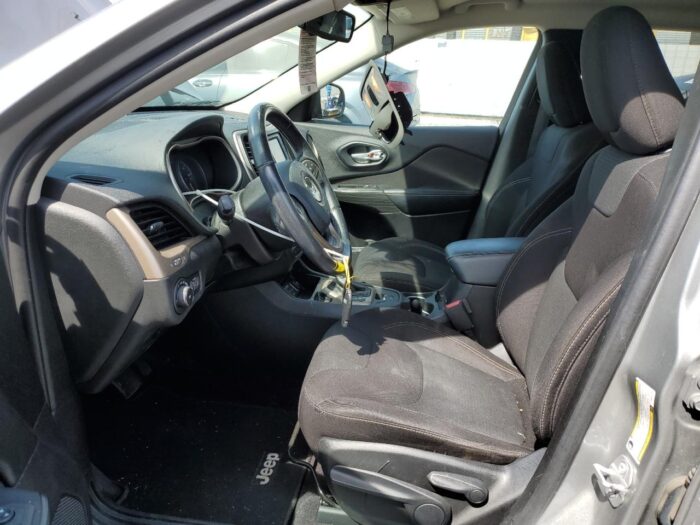 2016 Jeep Cherokee - Image 4
