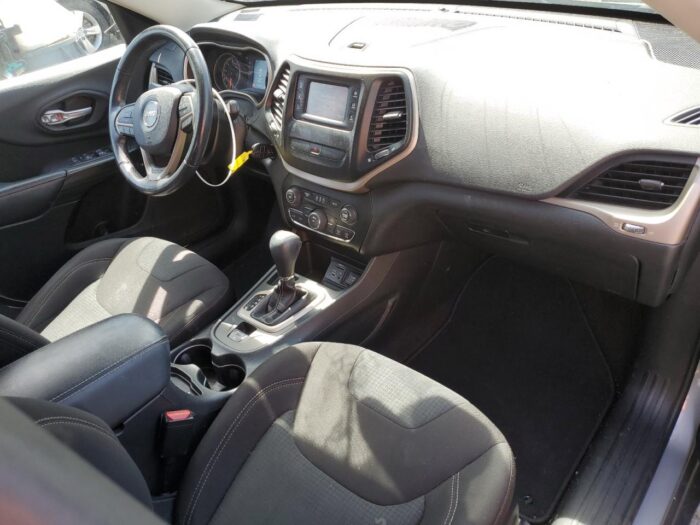 2016 Jeep Cherokee - Image 5