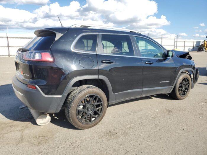 2019 Jeep Cherokee - Image 2