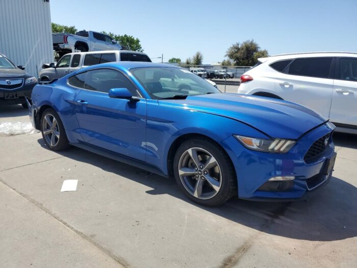 2017 Ford Mustang - Imagen 2