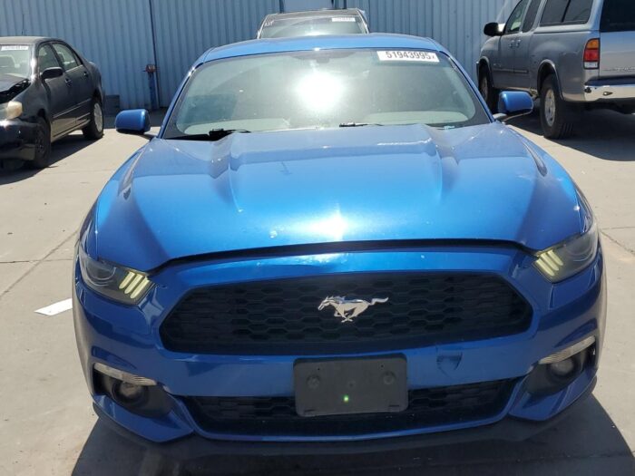 2017 Ford Mustang - Imagen 3