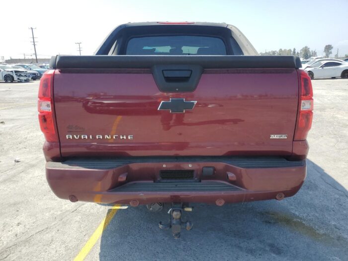 2008 Chevrolet Avalanche 1500 - Image 3