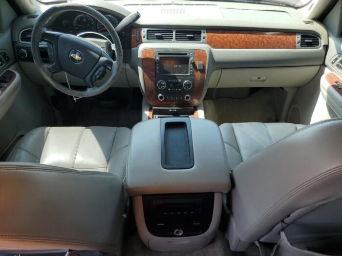 2008 Chevrolet Avalanche 1500 - Image 4