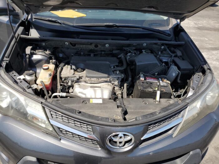 2015 Toyota Rav4 - Imagen 5