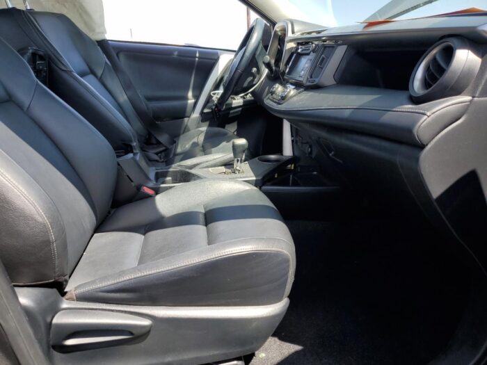 2015 Toyota Rav4 - Imagen 7