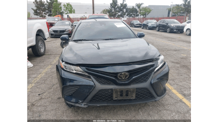 2020 Toyota Camry Se - Imagen 4