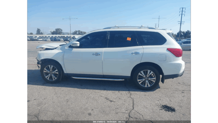 2019 Nissan Pathfinder Sv - Image 4
