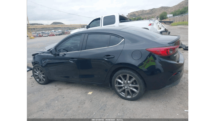 2018 Mazda 3 - Image 3