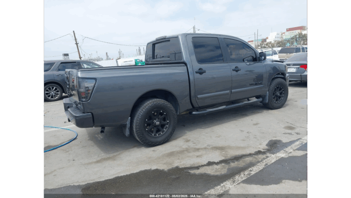 2008 Nissan Titan Se - Image 2