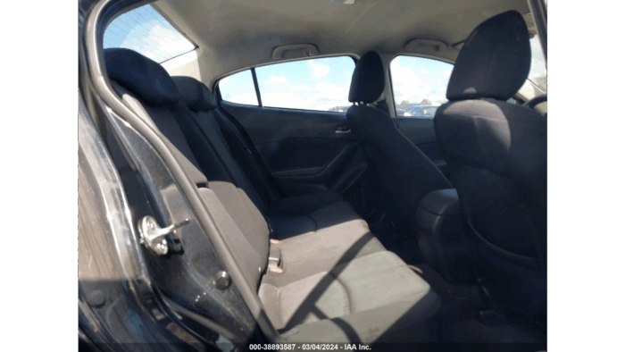 2016 Mazda 3 - Image 5