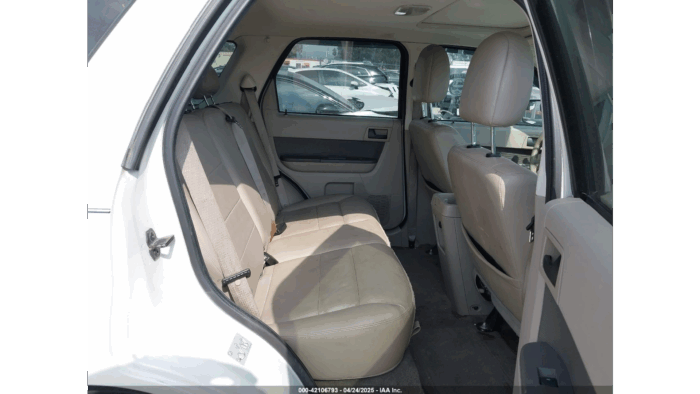 2010 Ford Escape - Image 5