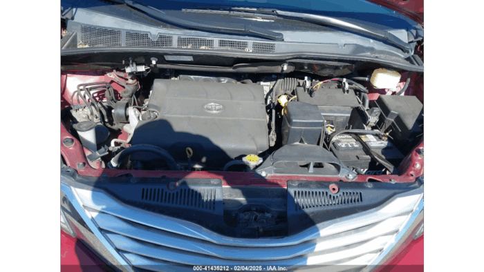 2015 Toyota Sienna - Image 6