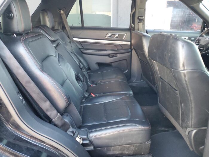 2016 Ford Explorer - Image 11